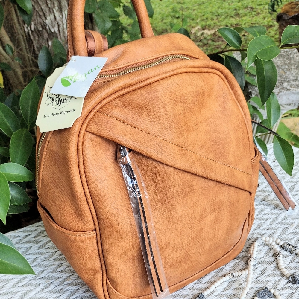 HANDBAG REPUBLIC VEGAN SOLD OUT BACKPACK/SLING BAG SCHOOL  NWT
